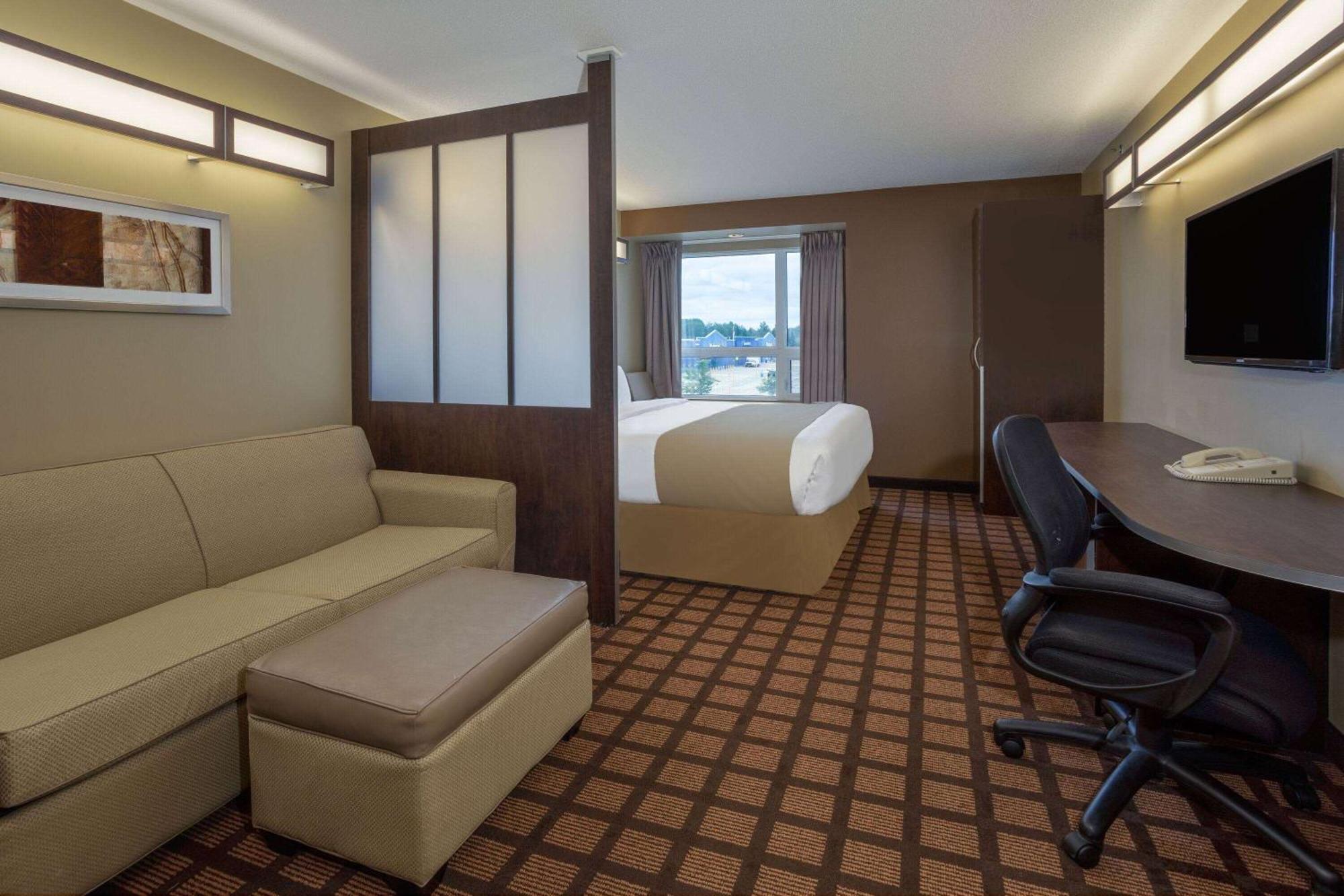 Microtel Inn & Suites By Wyndham - Timmins Exterior photo