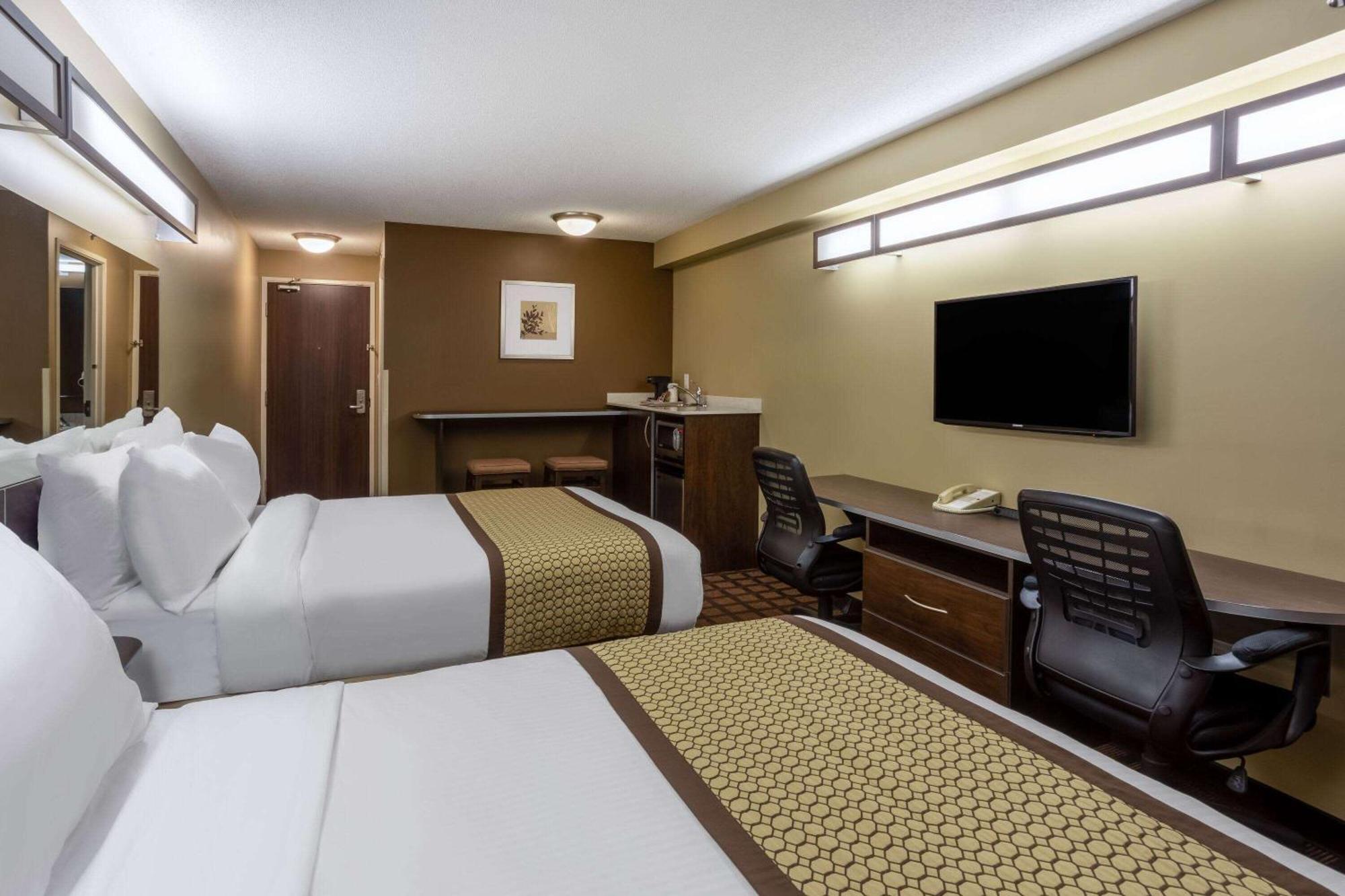 Microtel Inn & Suites By Wyndham - Timmins Exterior photo