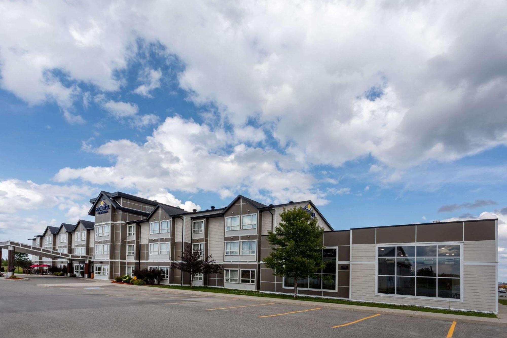 Microtel Inn & Suites By Wyndham - Timmins Exterior photo
