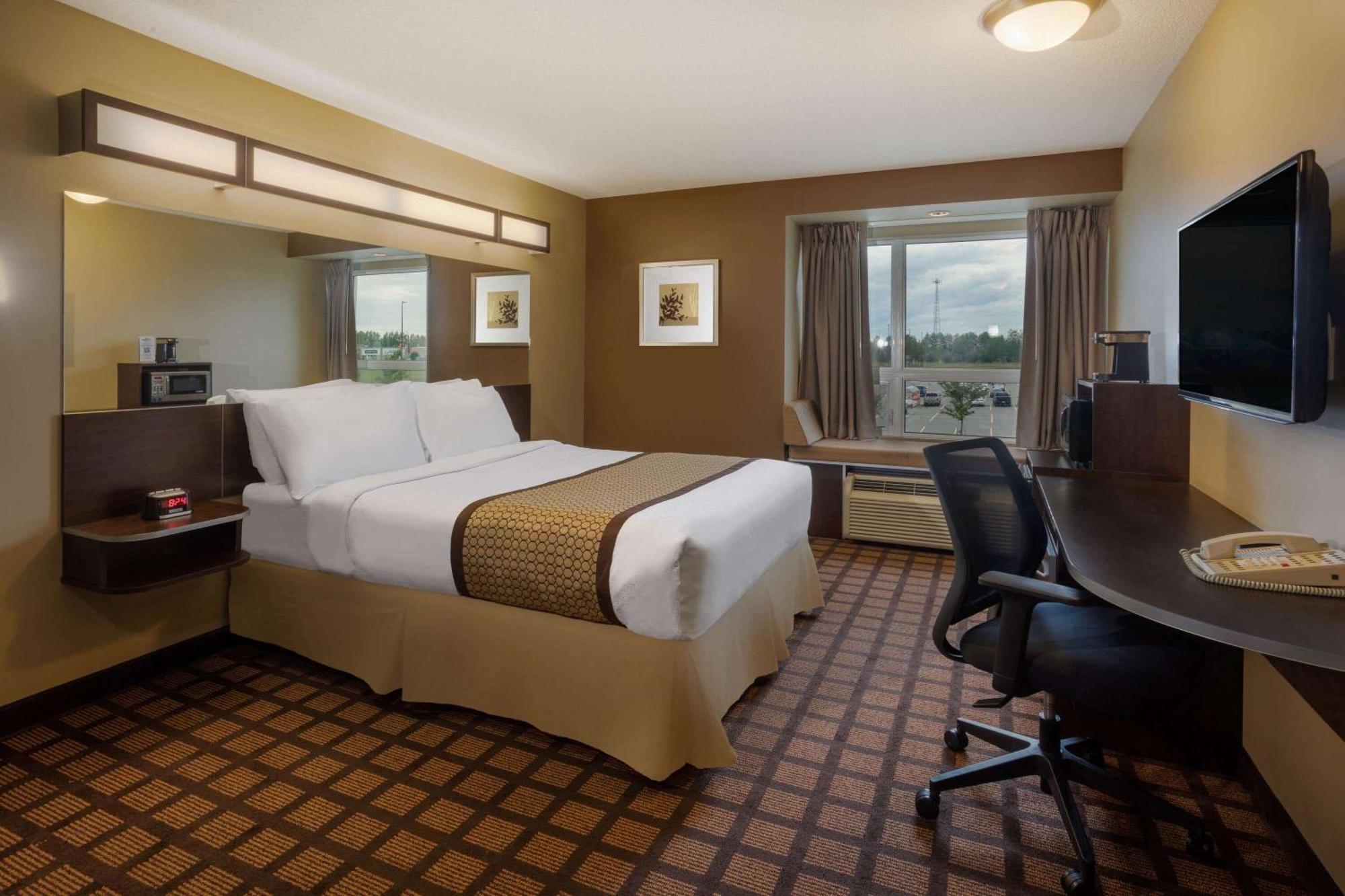 Microtel Inn & Suites By Wyndham - Timmins Exterior photo
