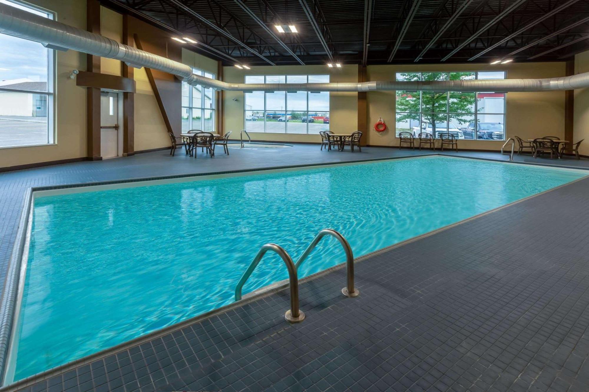 Microtel Inn & Suites By Wyndham - Timmins Exterior photo